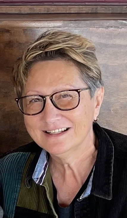 Margot Dakin Bio Image